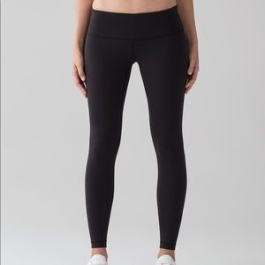 Lululemon🍋 black wunder under full on luon size 10 28” workout low rise